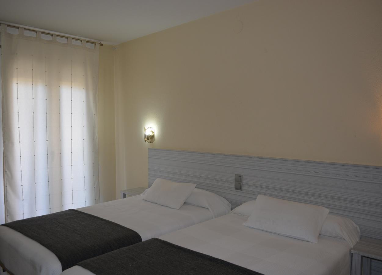 Hotel Venta De La Punta Санта Барбара Екстериор снимка